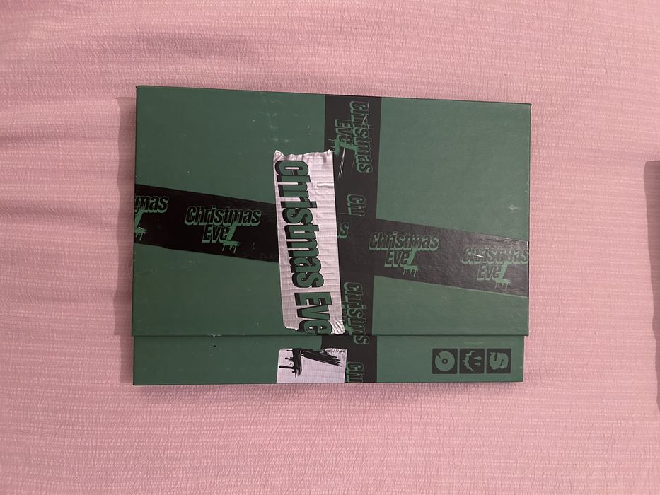 K-pop альбом stray kids christmas evel