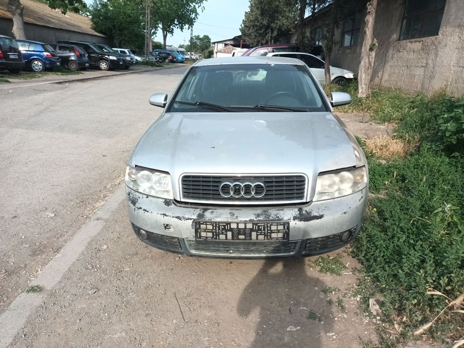 Dezmembrari  Audi A4 B6 (8E)  2000  > 2004 1.9 TDI Motorina