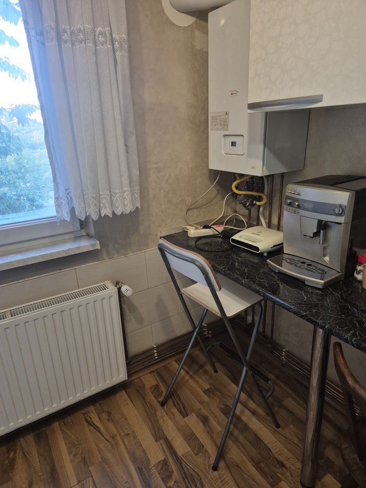 INCHIRIEZ APARTAMENT 2 Camere Semidecomandat