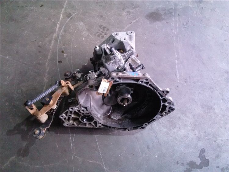 cutie viteze 1.6b opel astra h