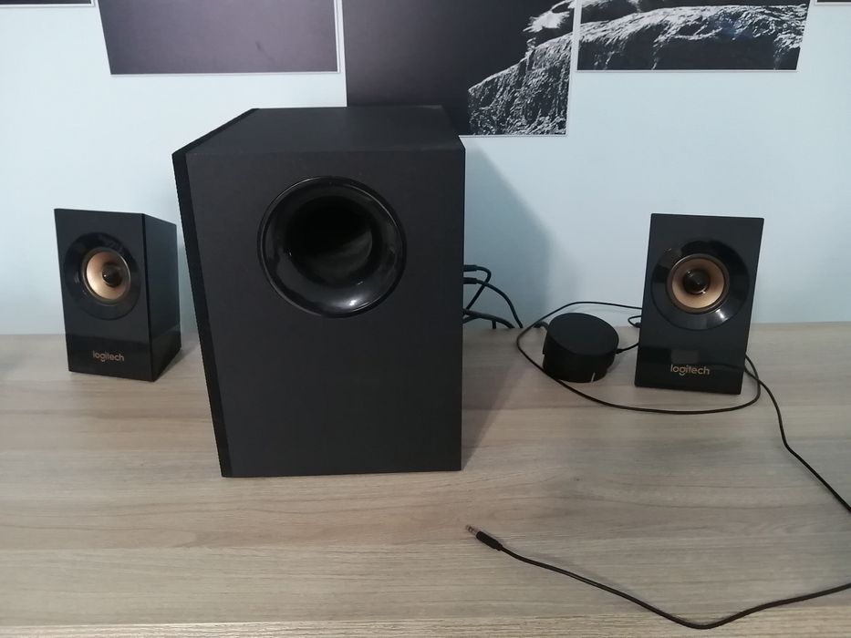 Sistem Logitech 2.1 Z533