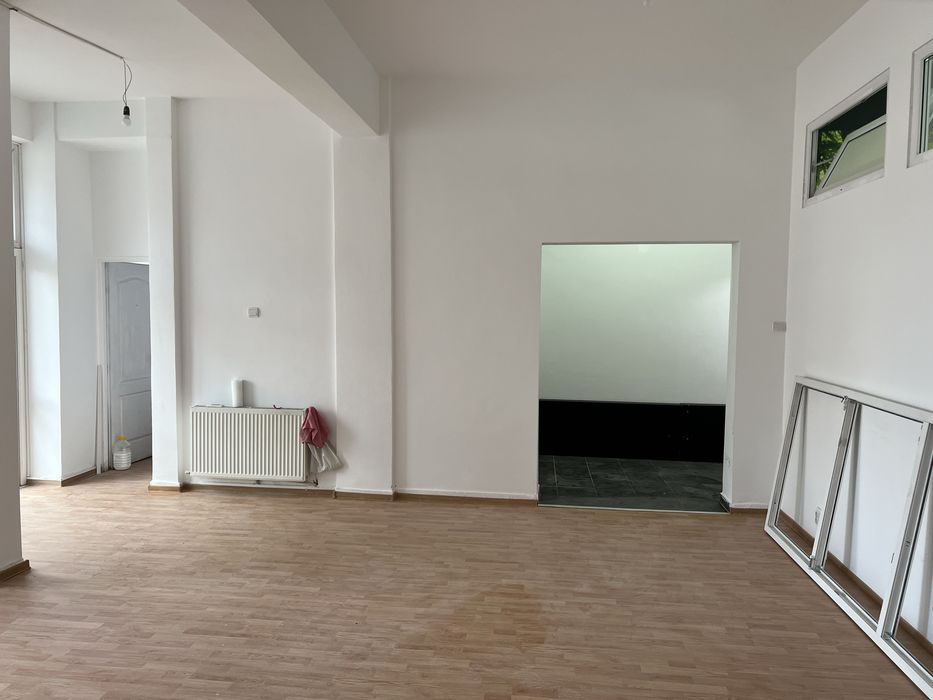 Spațiu de închiriat Banca Natională 82 mp