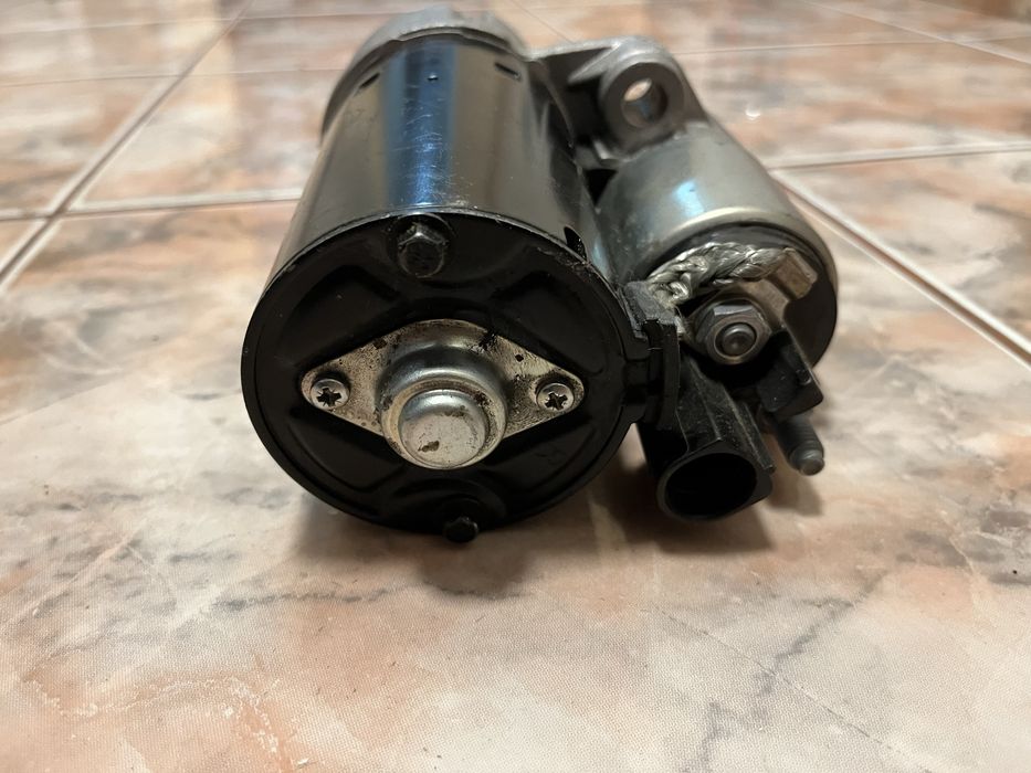 Vand starter demaror Audi A4 A6 A8 2.4 2.8 3.2  Bosch 0001108405