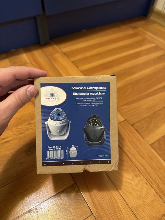 Яхтен компас Finder by Osculati чисто нов!!!