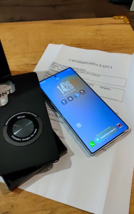 Samsung S25 Ultra-перфектен