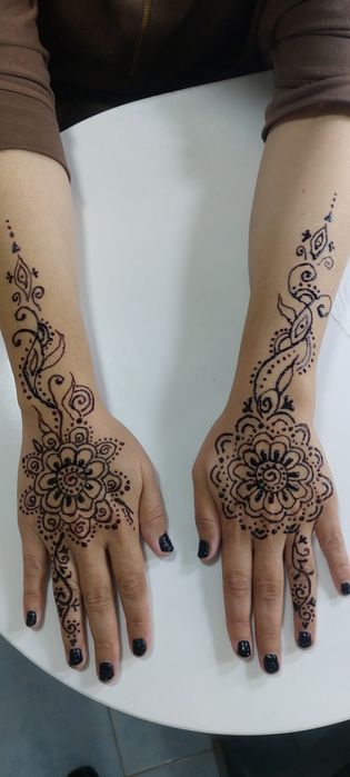 Маникюр, педикюр, наращивание ресниц,  рисунки хной