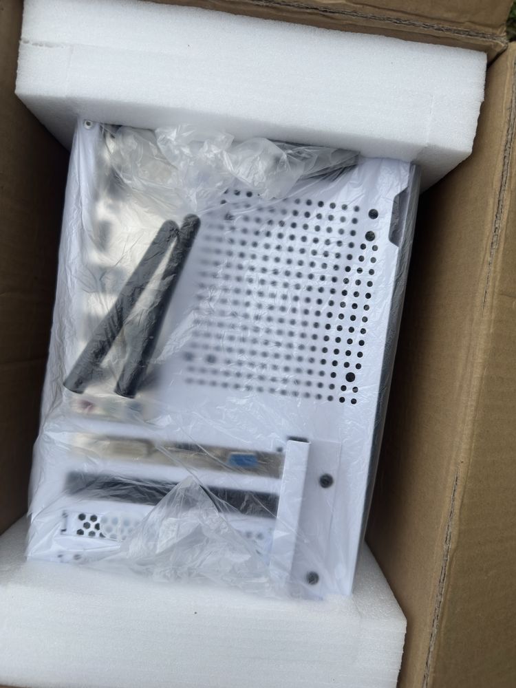 Core i3-12100F / ОЗУ 32 / ССД 256