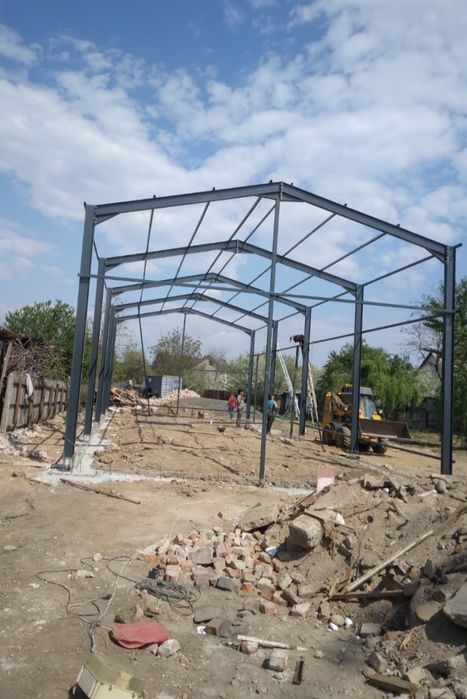 Schimb hală metalica cu mașină 
6x15x4.    Profil ipe 140 
Teava pe ac