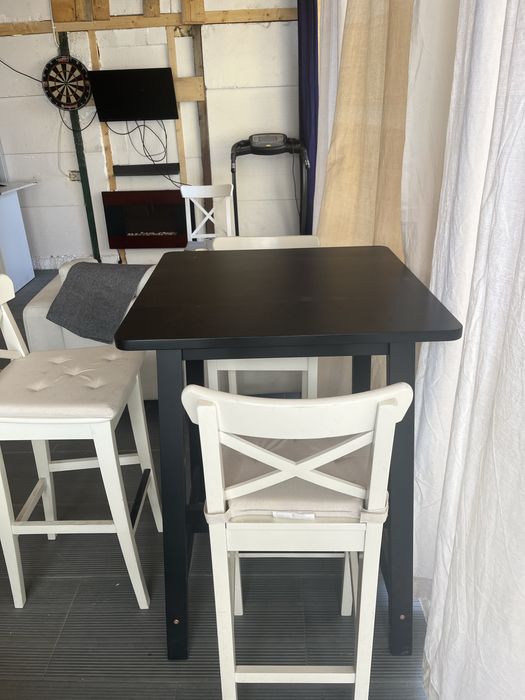 Masa bar ikea cu 3 scaune ikea cu perne ikea stare foarte buna