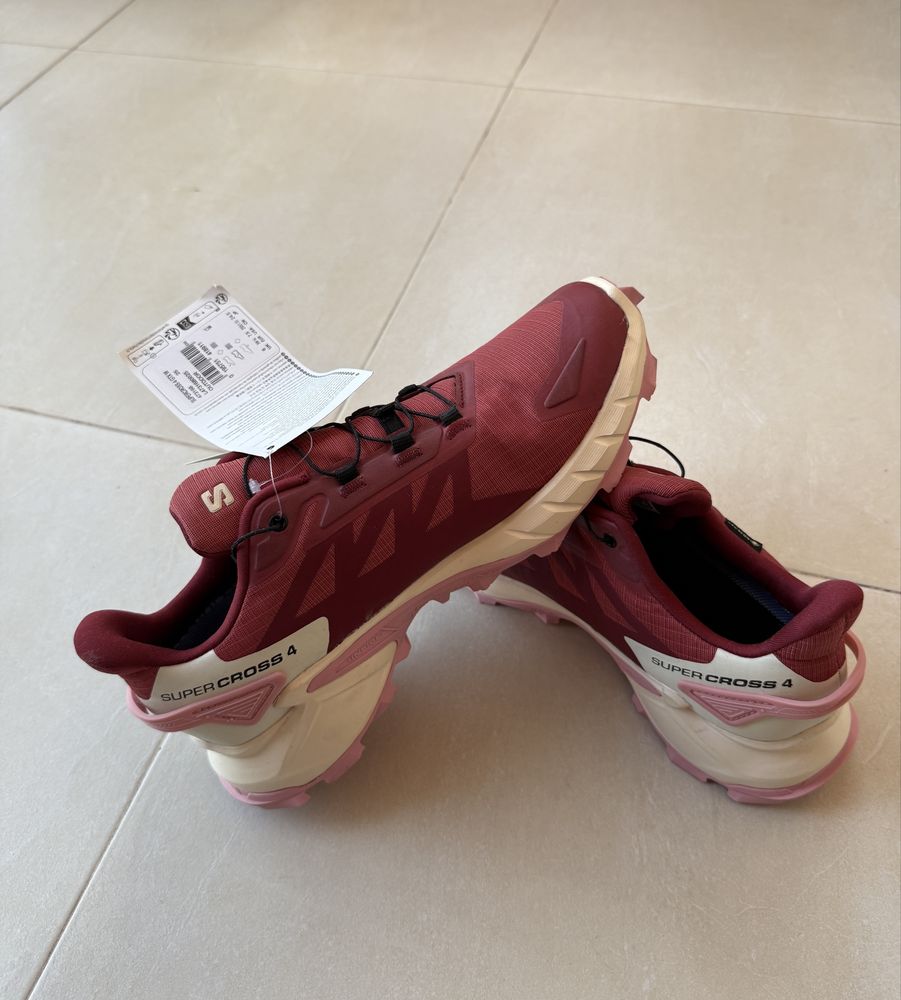 Чисто нови неносени Salomon Supercross 4 GTX