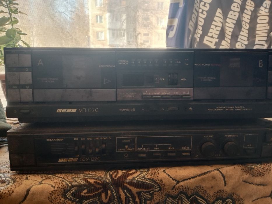 Продам магнитофон СССР усилитель