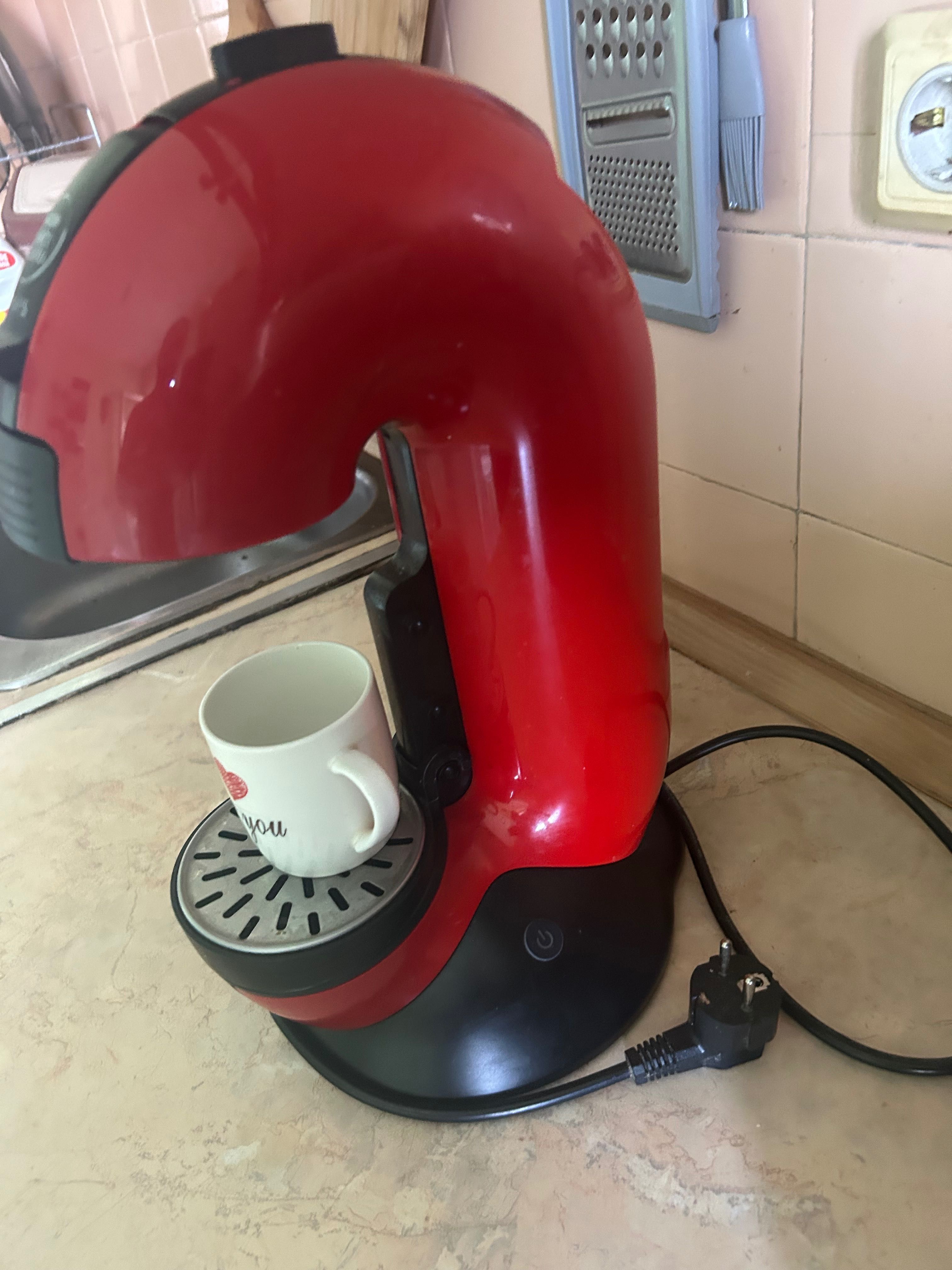 Продавам машина с капсули Krups Dolce Gusto
