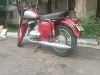 Motocicleta Jawa 250
