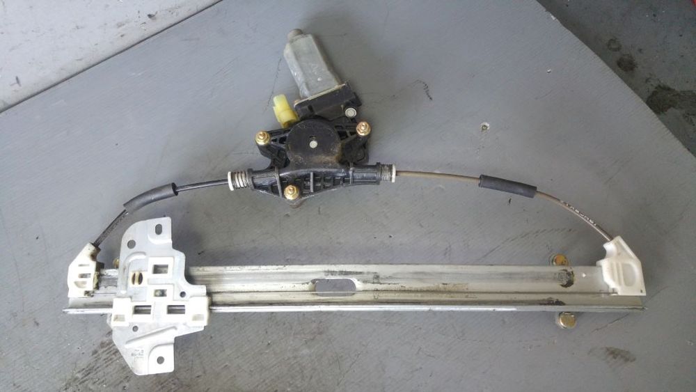 Macara cu motoras dreapta spate hyundai accent 2005-2010 ⭐⭐⭐⭐⭐