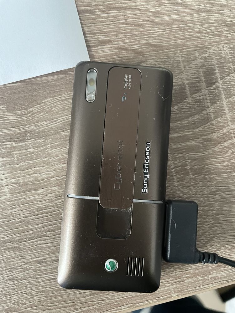 Sony Ericson K770i