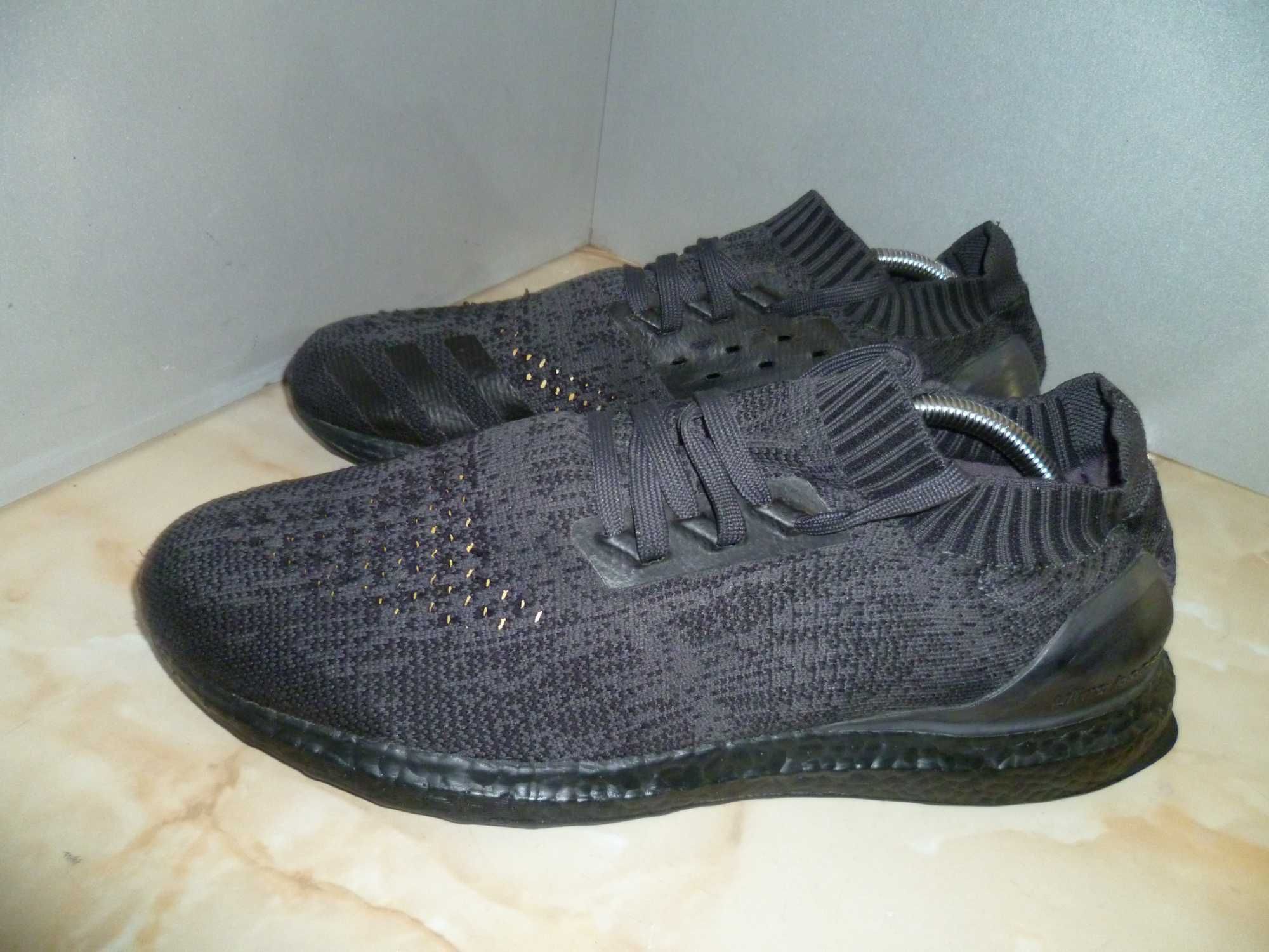 ADIDAS boost маратонки №45