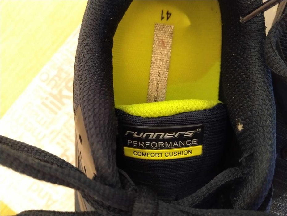 Продавам мъжки маратонки Runners Thunder, Размер 41