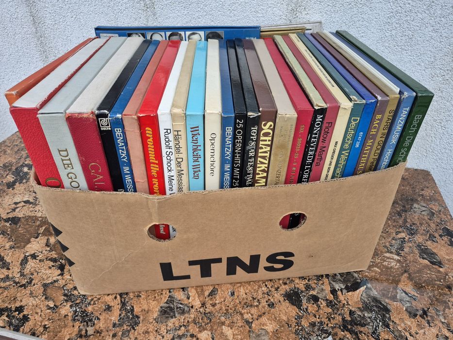 Vând 200LP Discuri Vinil colectie muzica clasica mixta Artiști celebri