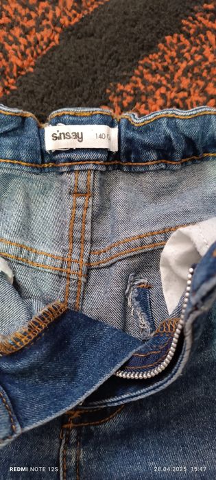Blugi Sinsay mărimea 140