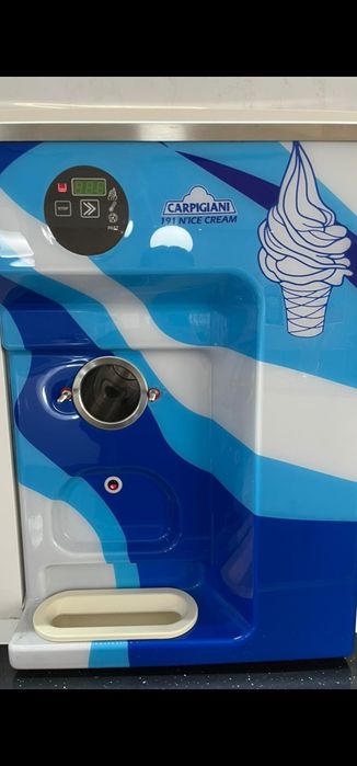 Masina carpigiani pentru înghețată soft/yogurt frozen