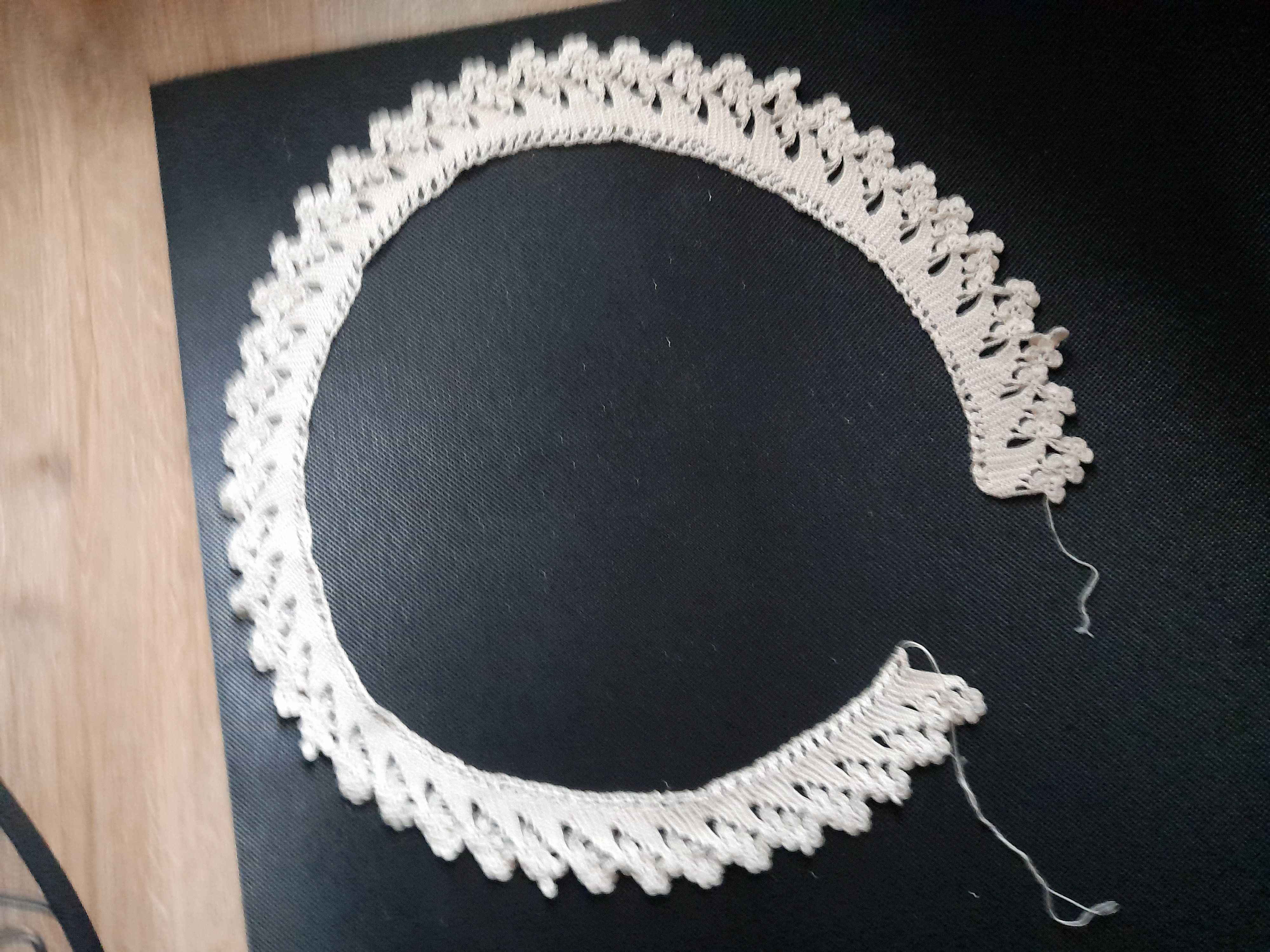 Gulere din macrame