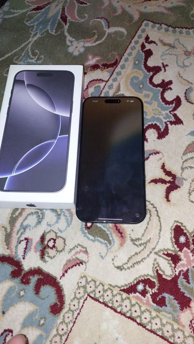 IPhone  16  telifon ishlatilgan orkasida defective bor ozod trashing.