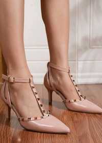 Pantofi nude cu toc