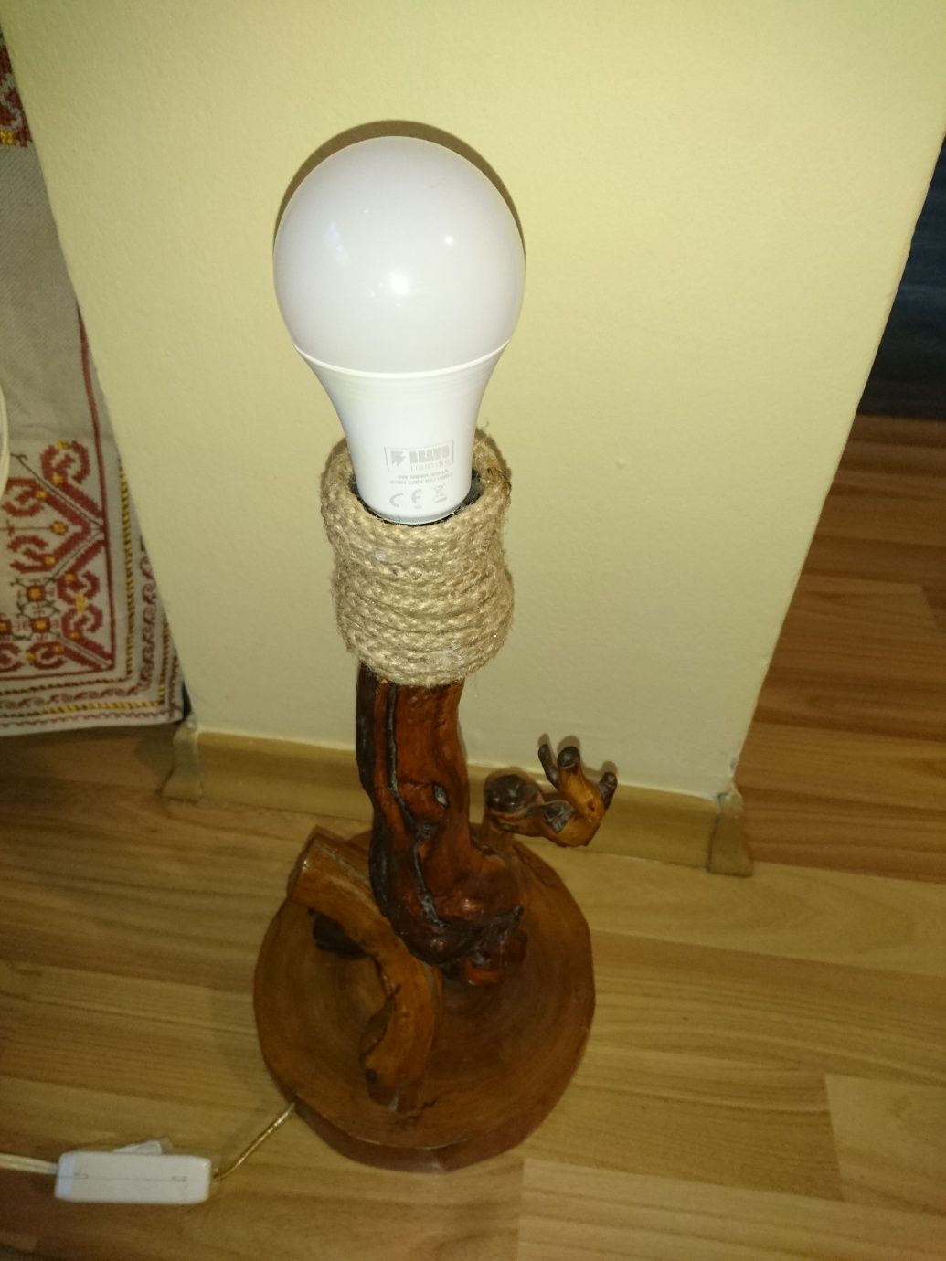 Декоративна нощна лампа от масив-намаление-25 ЛВ.