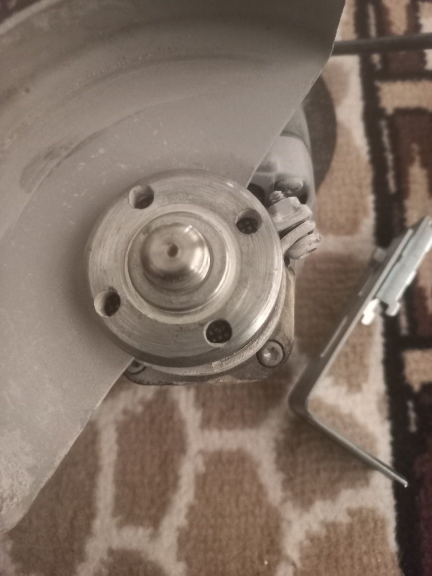 Болгарка Bosch pws 650-125