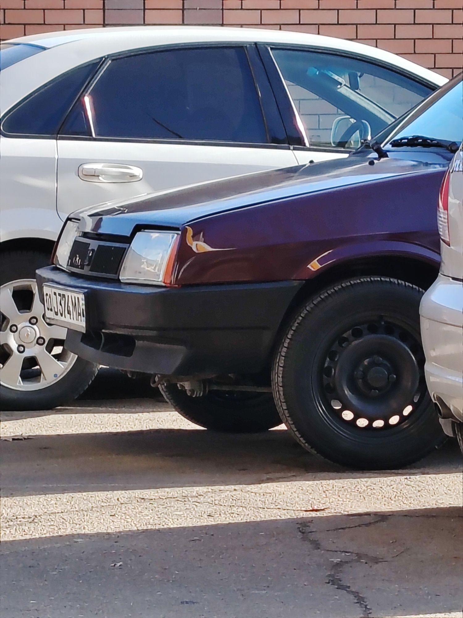 Vaz 2108 sotiladi