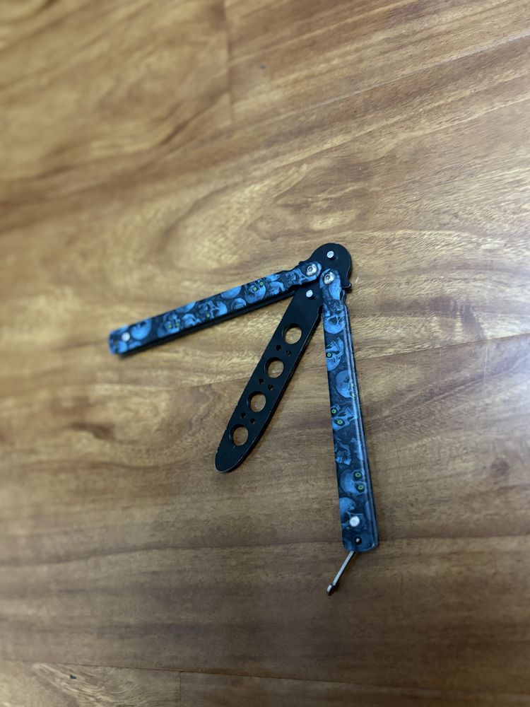 Vand butterfly knife