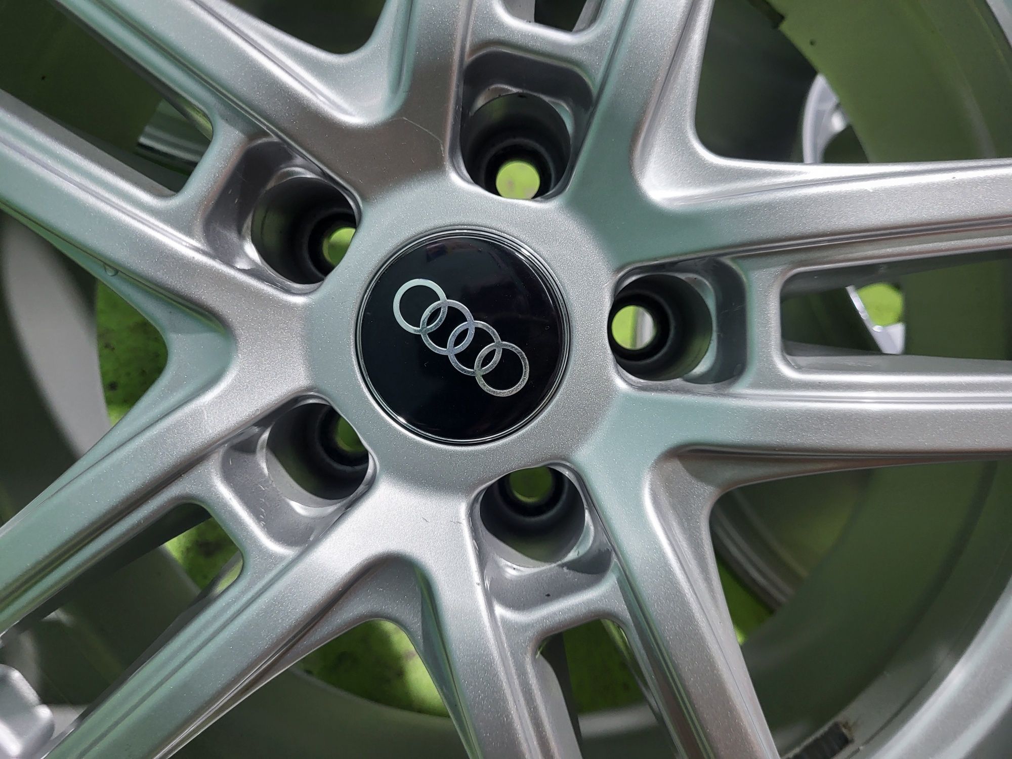 17 5x112 Audi A4 A6 A3 Vw Skoda 5х112