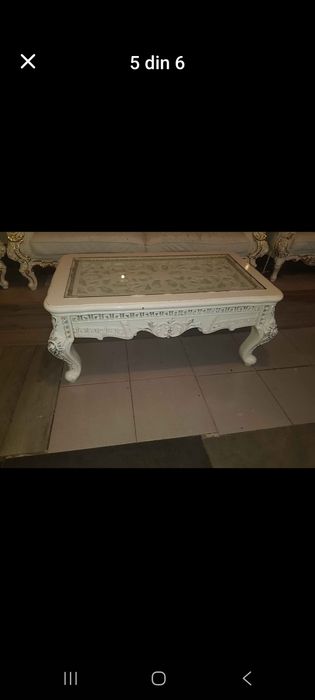 Vand mobilă in stare foarte bună