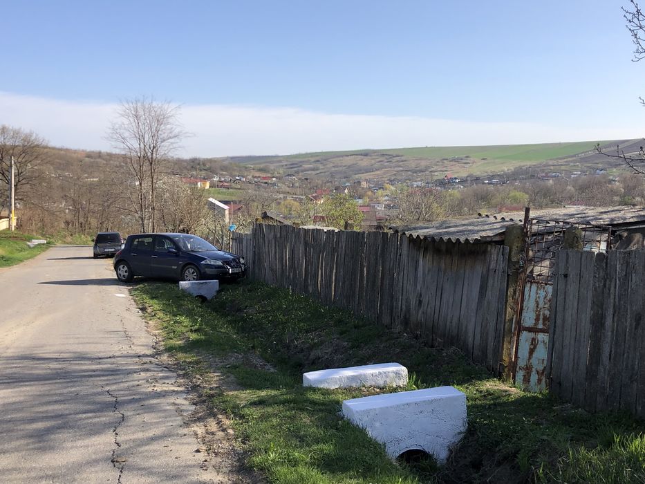 Teren Miroslava-Sat Vorovesti(gaz-curent-asfalt-apa)-INTRAVILAN-