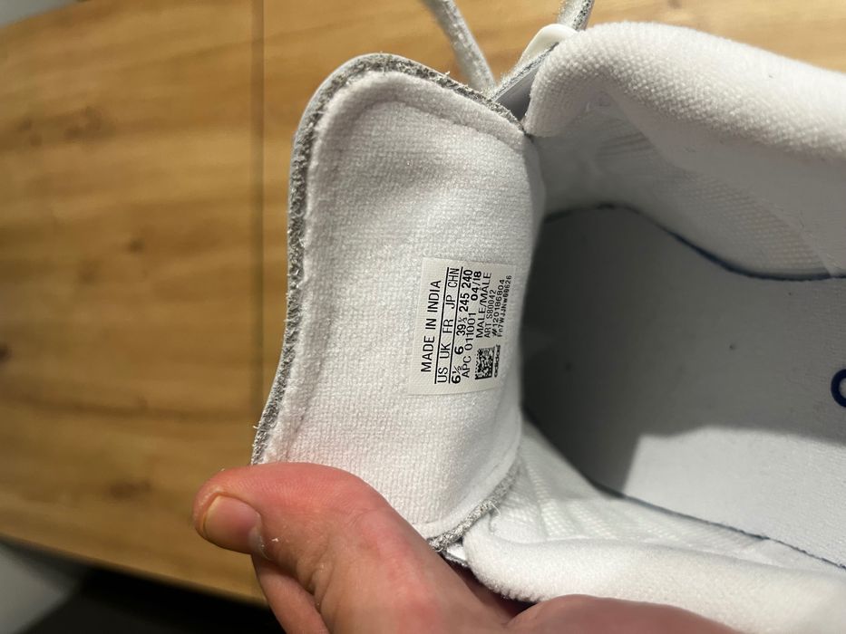 Адидас обувки 39 номер