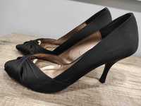 Официални черни дамски обувки ZARA с нисък тънък ток
