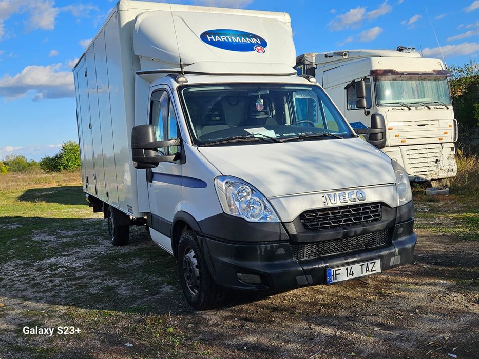 Iveco daily cu lift