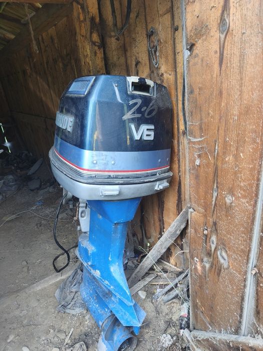 Vând evinrude 235 cp