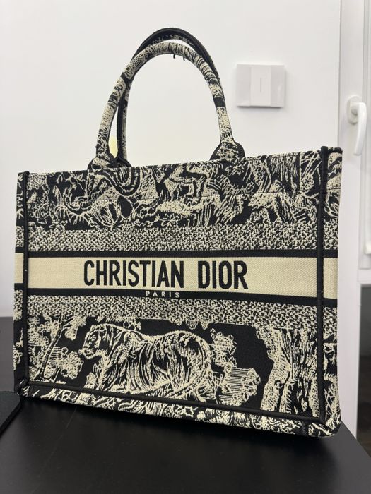 Christian Dior Book tote Medium size