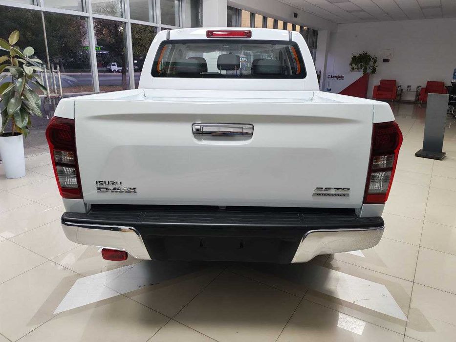 Isuzu D-Max Pickup Oksus 2025