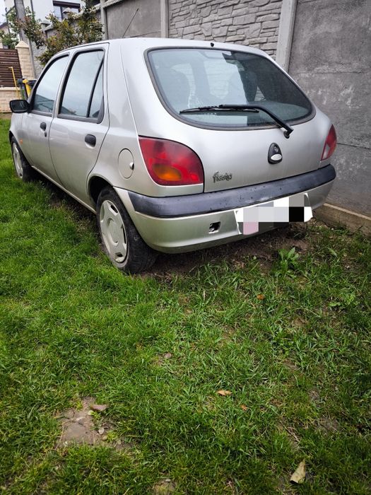 Ford Fiesta 2001, 1.3i benzina