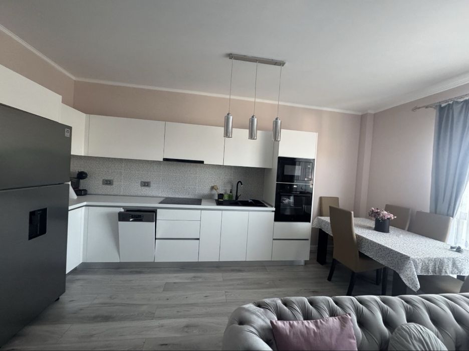 Inchiriez Apartament 2 camere Gh. Doja langa spitalul judetean