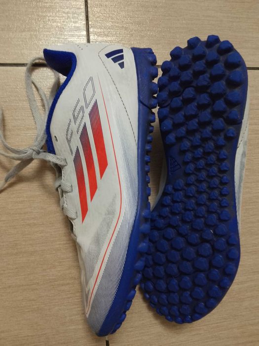 Adidași fotbal copii