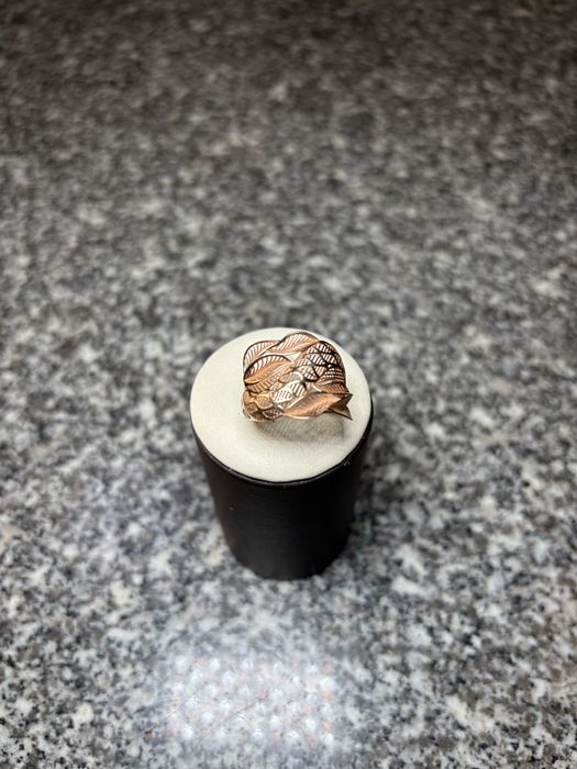 Золотое кольцо 585 проба срочно !!!