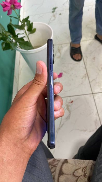 Tecno comon 19 sotiladi 6/128 xotiraga ega