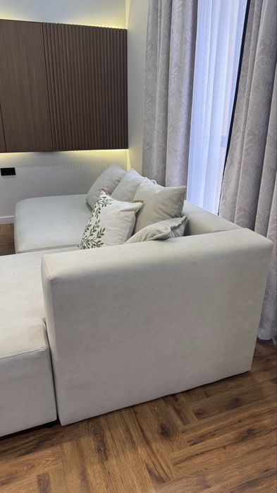 Новый диван в идеальном состоянии