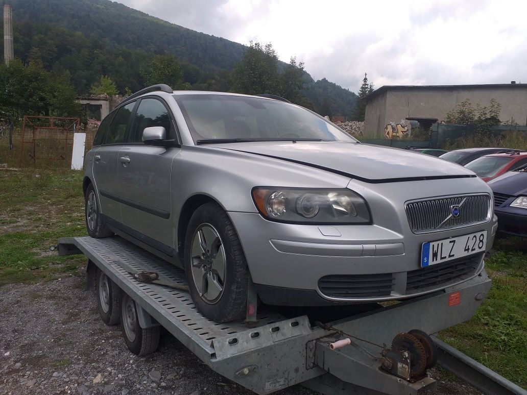 Clapeta acceleratie, rampa injectoare Volvo V50 1.8benzină