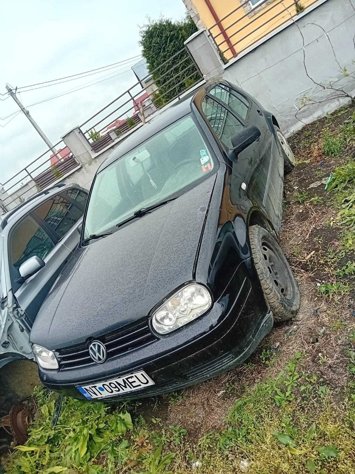 Dezmembrez Dezmembrari piese Volkswagen golf 4 an 2003 motor 1.6 BCB