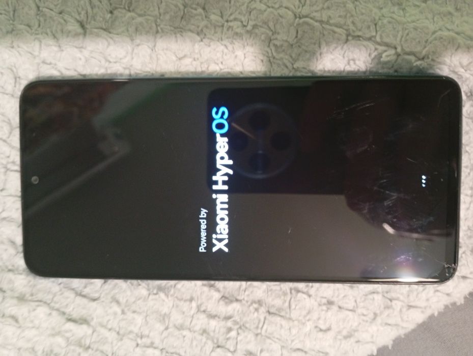 Смартфон Poco 4X 5G и подарък телефон