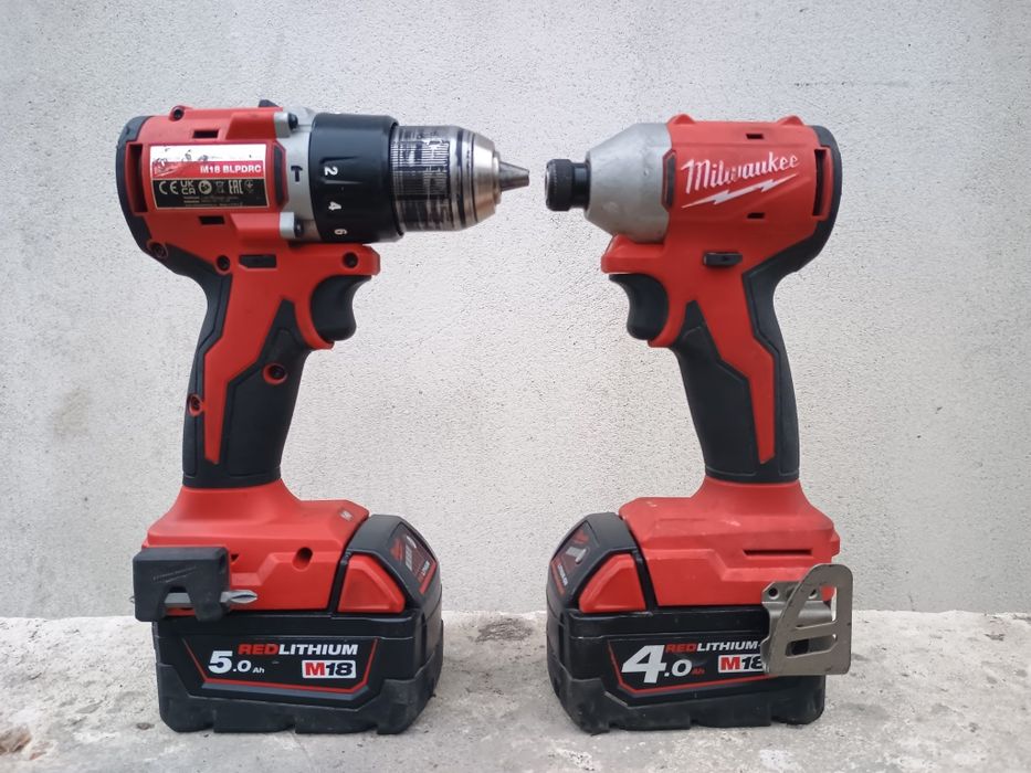 Set milwaukee filetanta și impact pt biti + 2 baterii